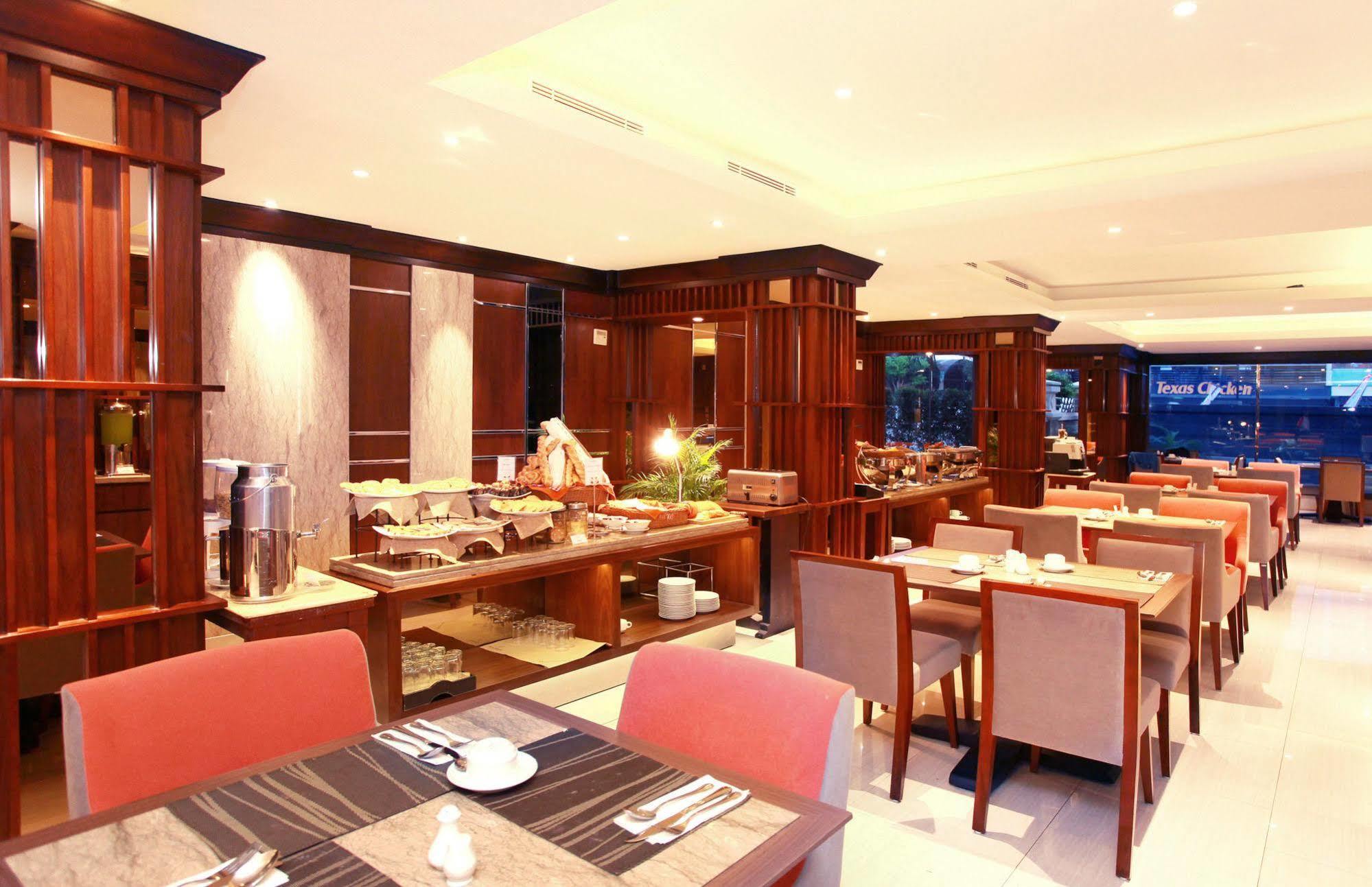 Swiss-Belhotel Borneo Banjarmasin Εξωτερικό φωτογραφία